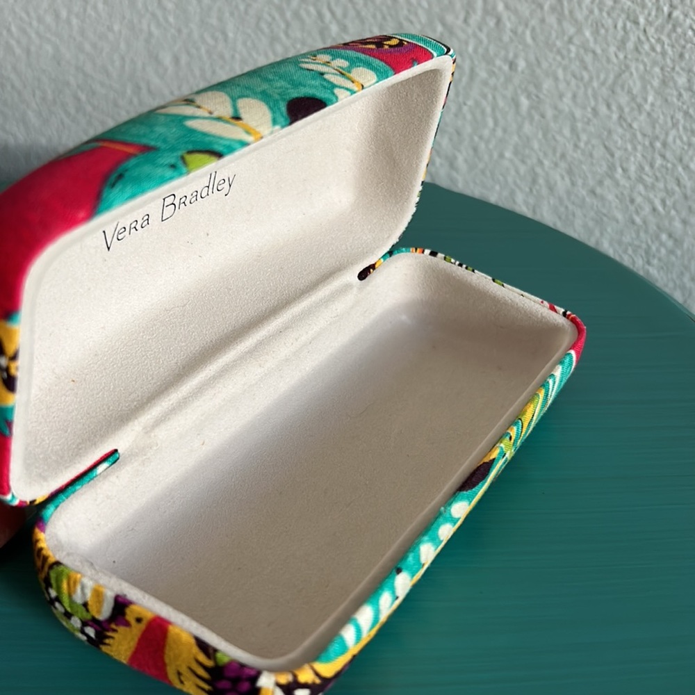 Vera Bradley Hard Shell Fabric Covered Clam Closure Sunglasses Travel Case - Picture 4 of 6